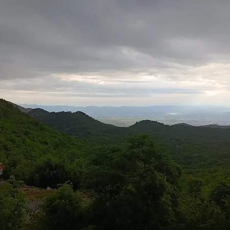 Chalet Seosko Domacinstvo Stara Pjesma Podgorica